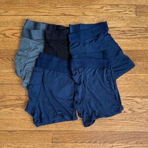 5 pair Tommy John Men's Boxer Briefs in Blue and Black